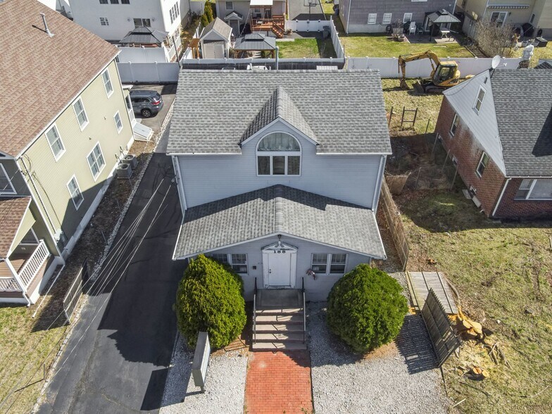 More Photos Of 188 Newark Pompton Tpke, Little Falls Office Residential For Sale