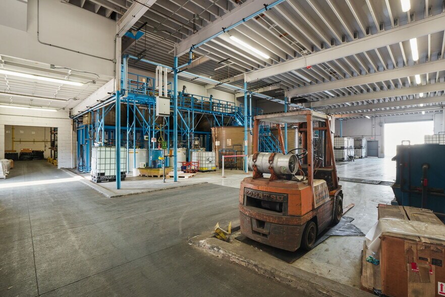 More Photos Of 1711 Woodland Ave, Columbus Warehouse For Sale