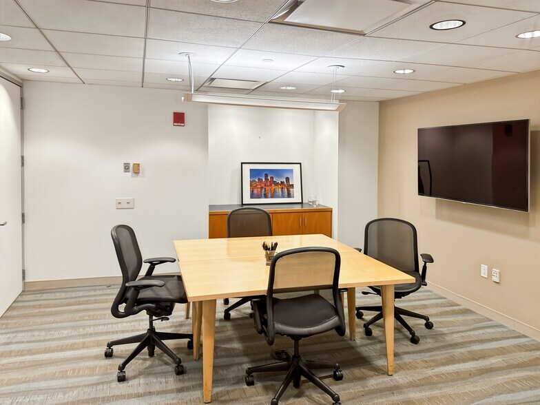 More Photos Of 10 Post Office Sq, Boston Coworking Space