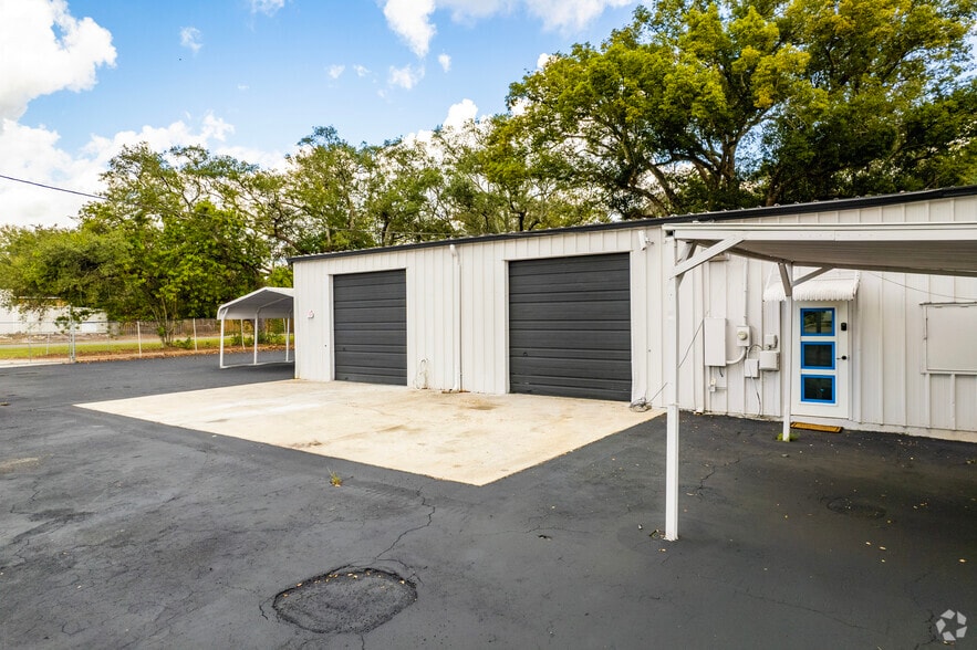 More Photos Of 14041 N Florida Ave, Tampa Auto Dealership For Sale