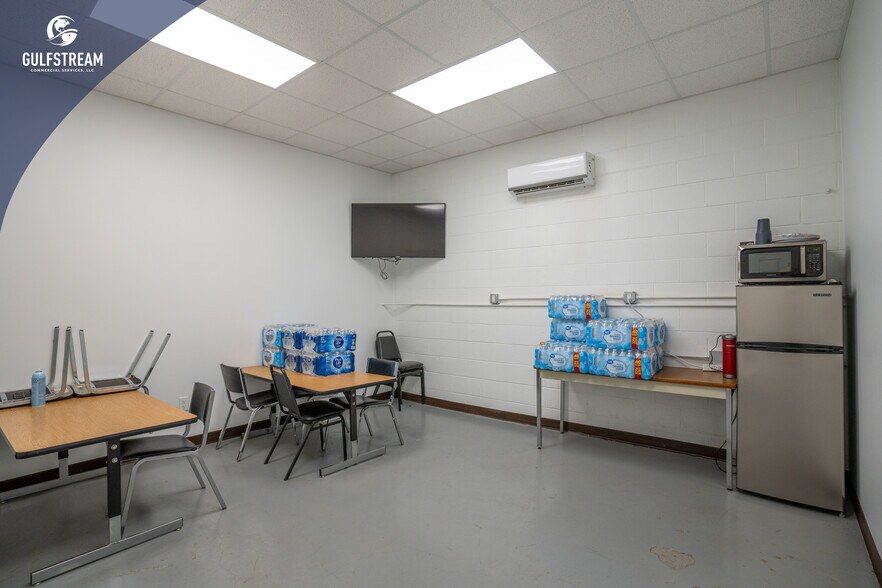 More Photos Of 431 Breckenridge St, Owensboro Warehouse For Sale