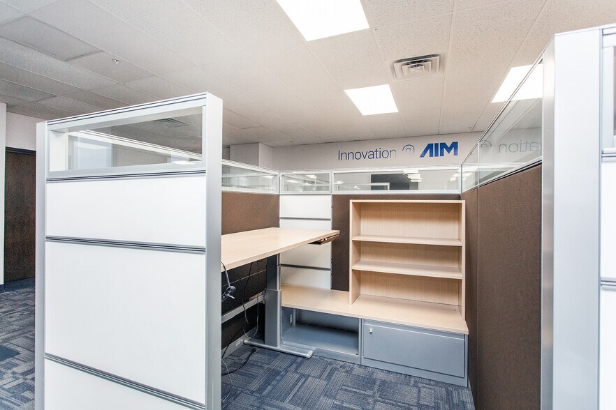 More Photos Of 120 Erie Blvd, Schenectady Bank For Lease