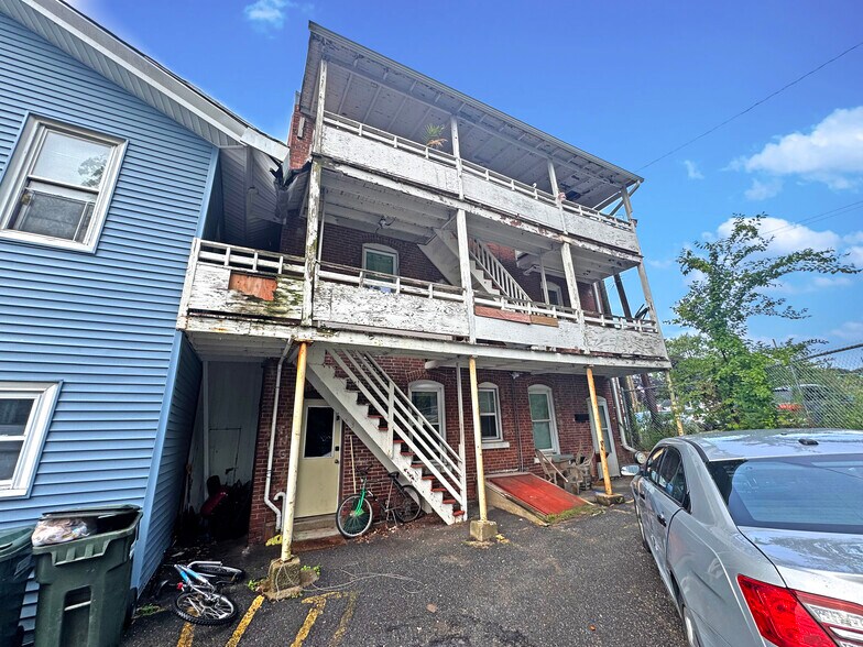 More Photos Of 220 Main St, Terryville Apartments For Sale