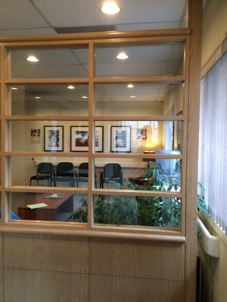 More Photos Of 17175 SW Tualatin Valley Hwy, Beaverton Unknown For Lease