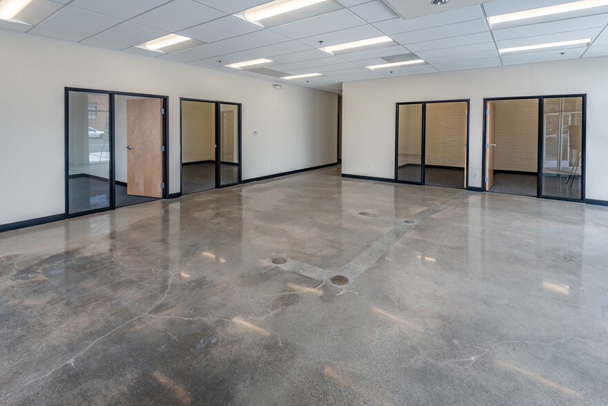 More Photos Of 3355 W El Segundo Blvd, Hawthorne Warehouse For Lease