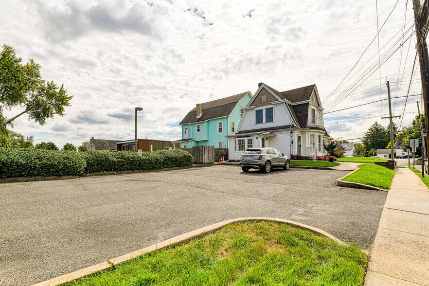 More Photos Of 173 N Main St, Milltown Storefront Retail Residential For Sale