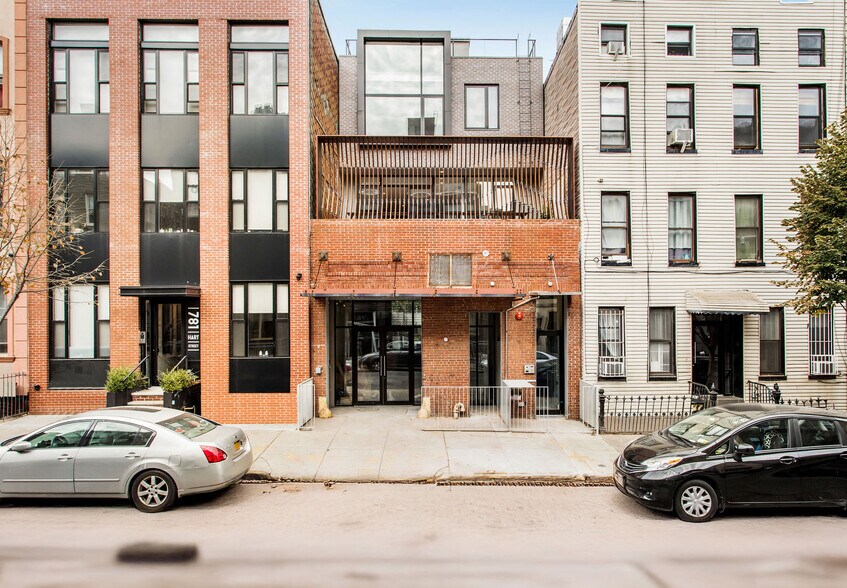 Primary Photo Of 785 Hart St, Brooklyn Storefront Retail Residential For Lease