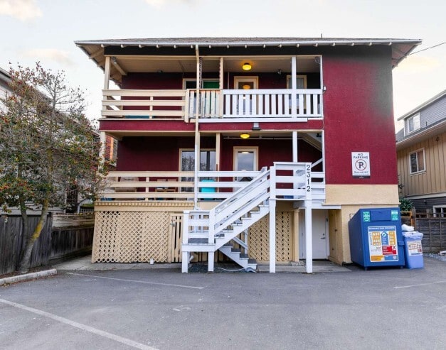 Primary Photo Of 2312 Wark St, Victoria Apartments For Sale