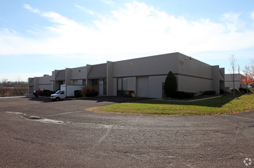 More Photos Of 680 Hollow Rd, Phoenixville Light Distribution For Lease