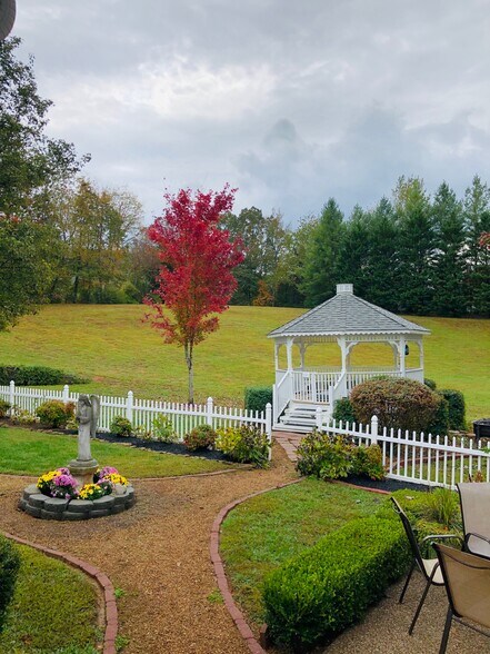 More Photos Of 724 Sharp Rd, Sevierville Hospitality For Sale