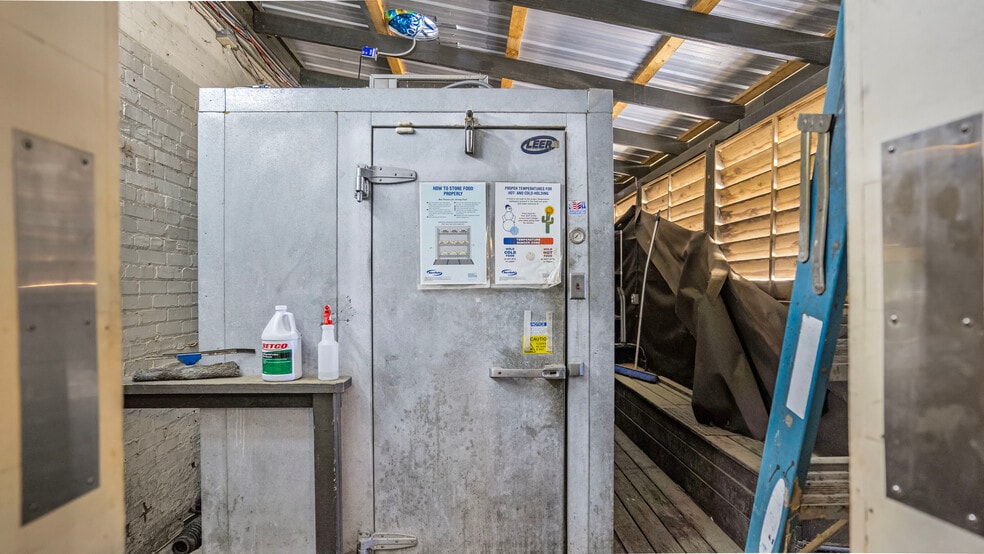 More Photos Of 3840 Highway 42, Locust Grove Restaurant For Sale