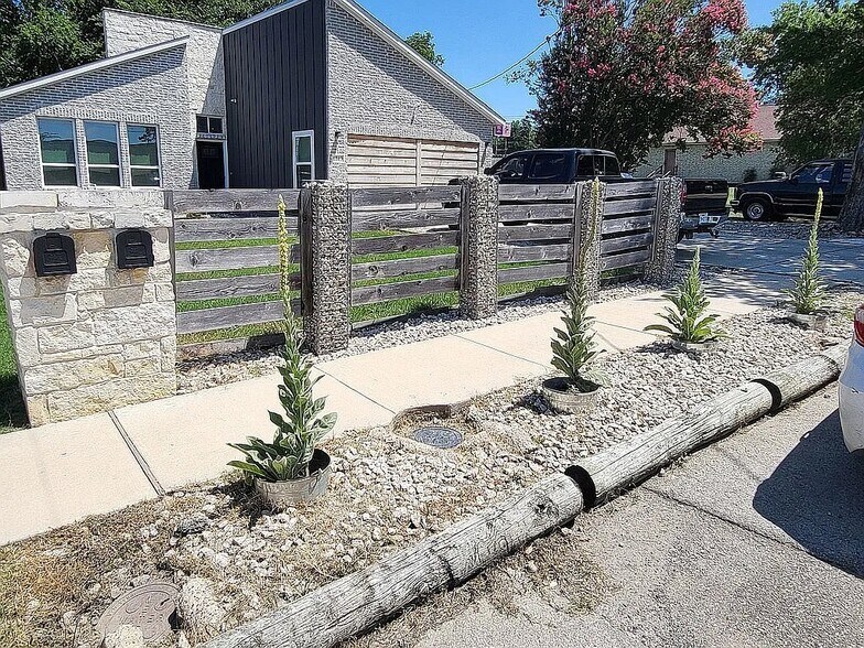 More Photos Of 1819 Paducah Ave, Dallas Apartments For Sale