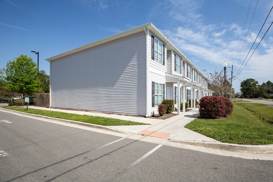 More Photos Of Village Rd @ Dresser Lane, Leland Apartments For Sale