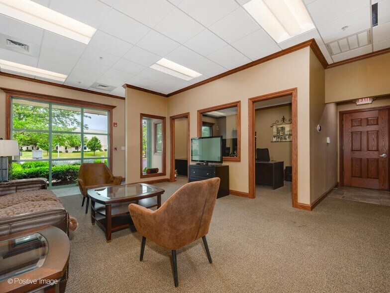 More Photos Of 19225-19233 Henry Dr, Mokena Flex For Sale
