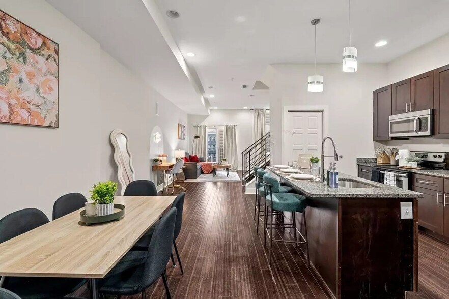 More Photos Of 826 N Broad St, Philadelphia Storefront Retail Residential For Sale