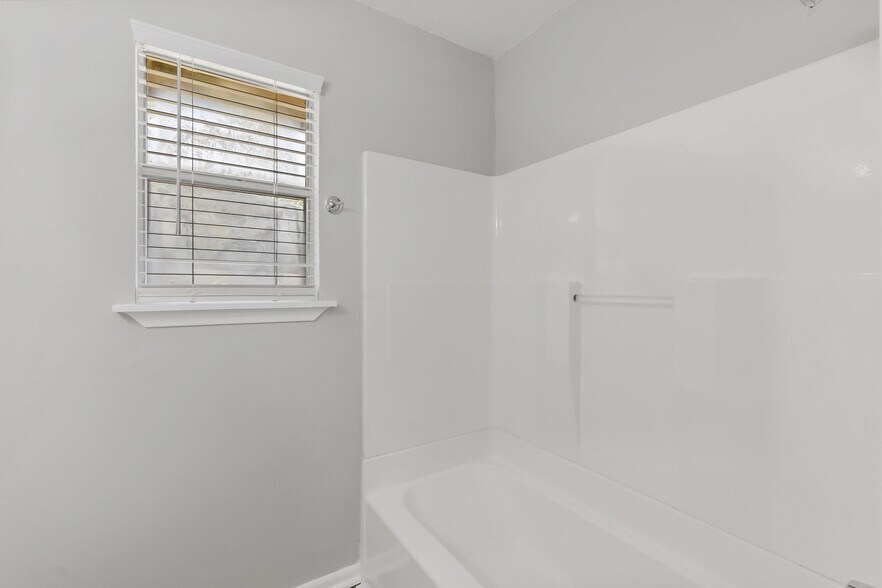 More Photos Of , Cleveland Multifamily For Sale