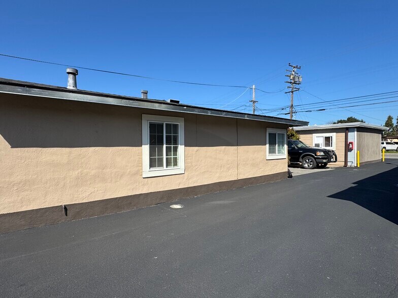 More Photos Of 19465 Meekland Ave, Cherryland Apartments For Sale