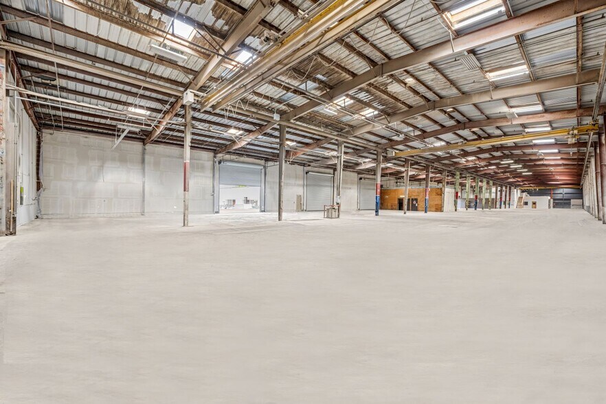 More Photos Of 7455-7465 Carroll Rd, San Diego Manufacturing For Lease