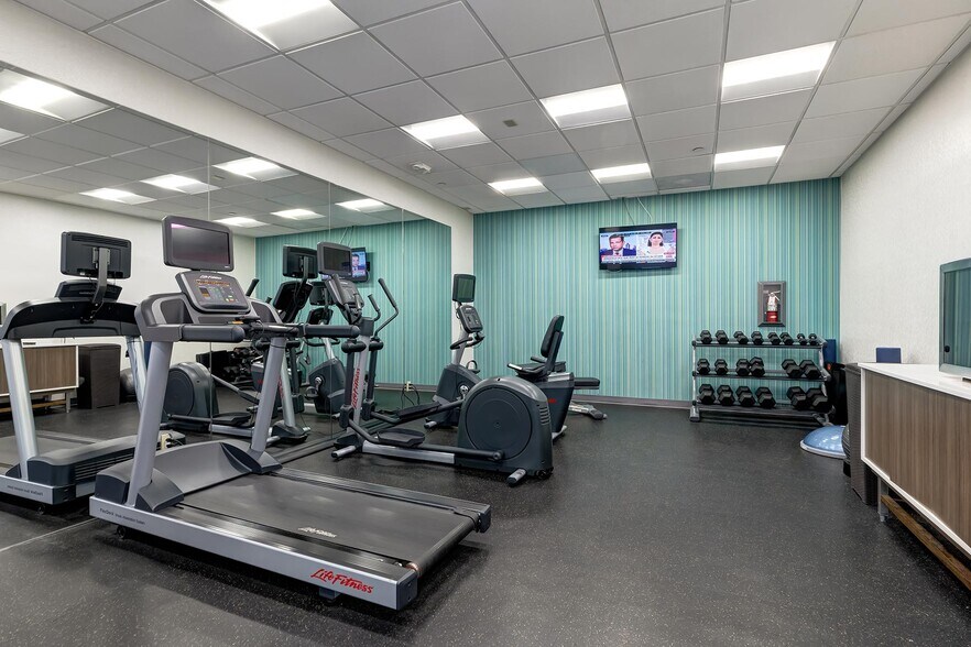 More Photos Of 611 S Westlake Ave, Los Angeles Hotel For Sale