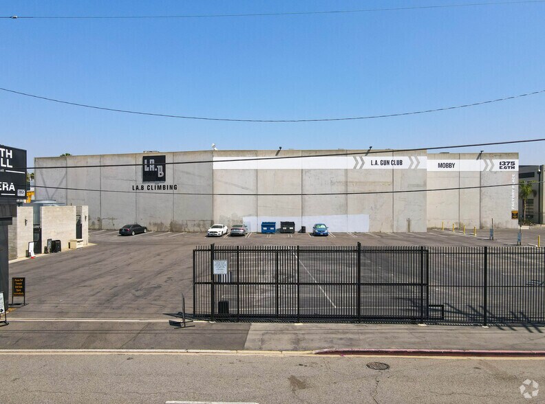 More Photos Of 1375 E 6th St, Los Angeles Flex For Lease