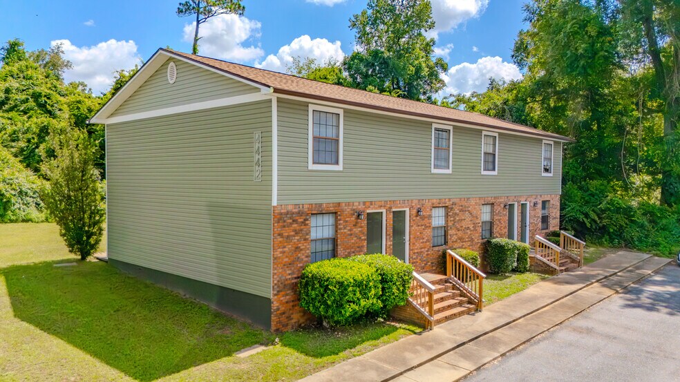 More Photos Of 3034 Jefferson St, Marianna Apartments For Sale