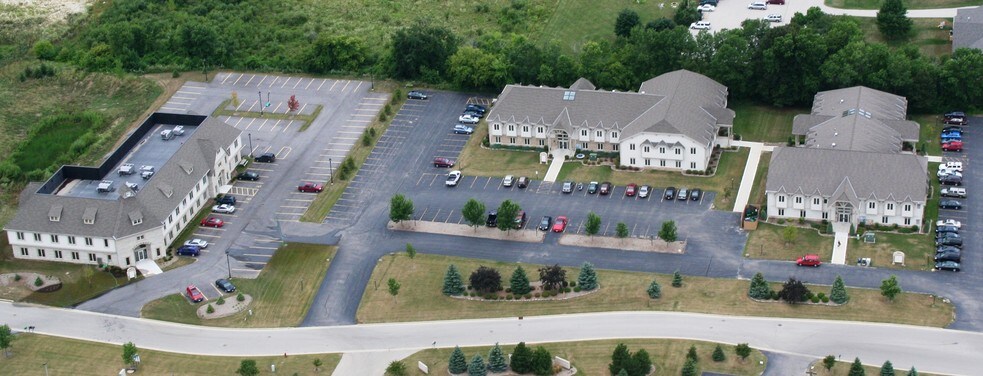 More Photos Of W175N11081 Stonewood Dr, Germantown Office For Lease