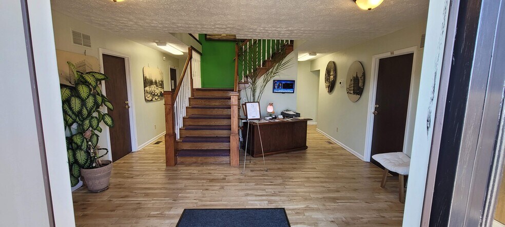 More Photos Of 74 N Orange St, Xenia Medical For Lease