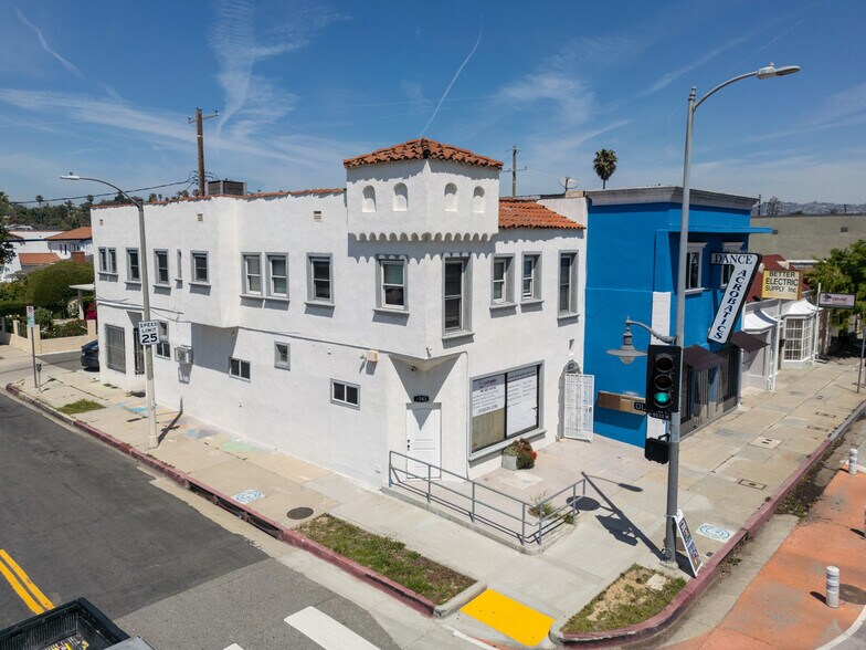 Primary Photo Of 2741-2743 S Robertson Blvd, Los Angeles Storefront Retail Office For Lease