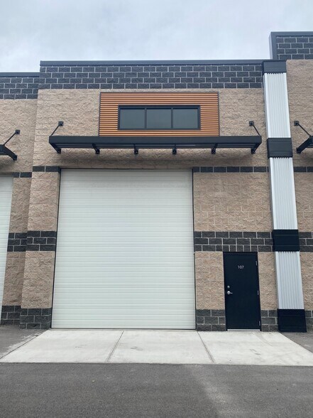 More Photos Of 13865 S 2700 W, Bluffdale Flex For Sale