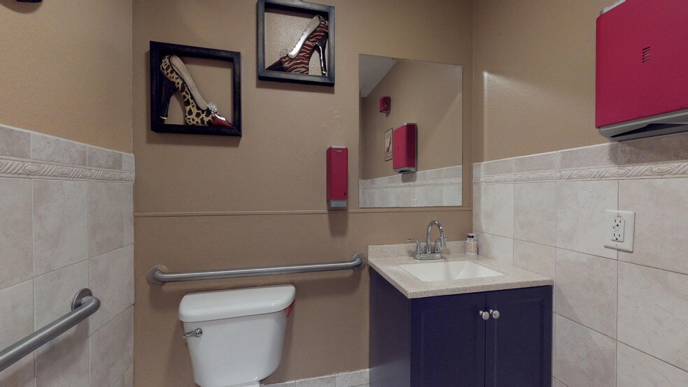More Photos Of 9576 N Citrus Springs Blvd, Citrus Springs Restaurant For Lease