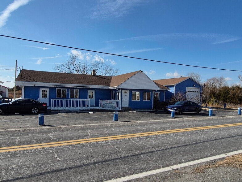 More Photos Of 360 Bay Ave, Milford Storefront Retail Residential For Sale