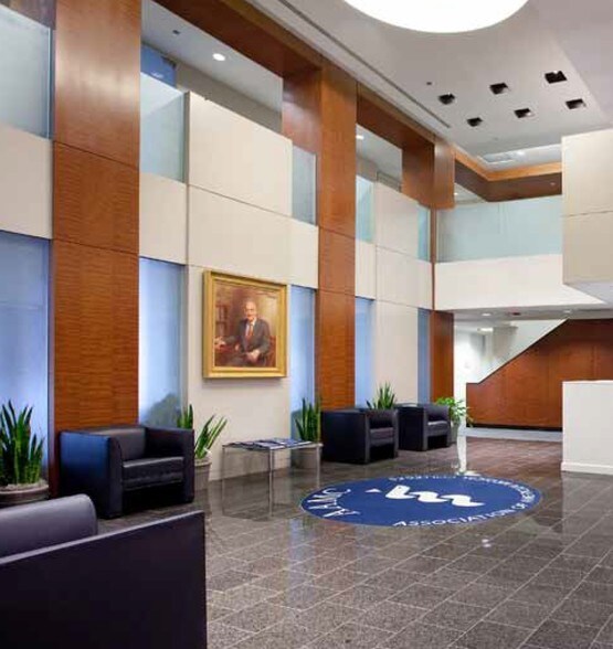 More Photos Of 2450 N St NW, Washington Office For Sale