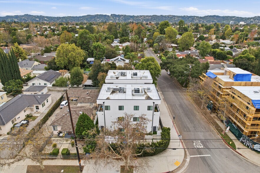 More Photos Of 13822 Oxnard St, Van Nuys Apartments For Sale