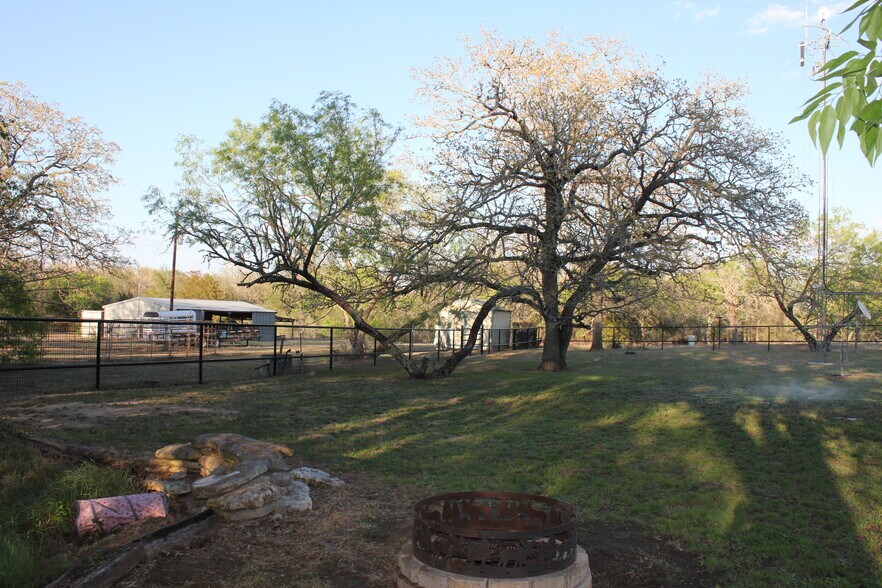 More Photos Of 986 Shiloh Rd, Bastrop Land For Sale