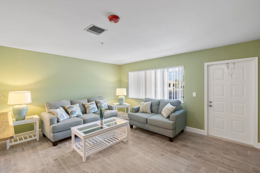 More Photos Of 4177 S Congress Ave, Lake Worth Apartments For Sale