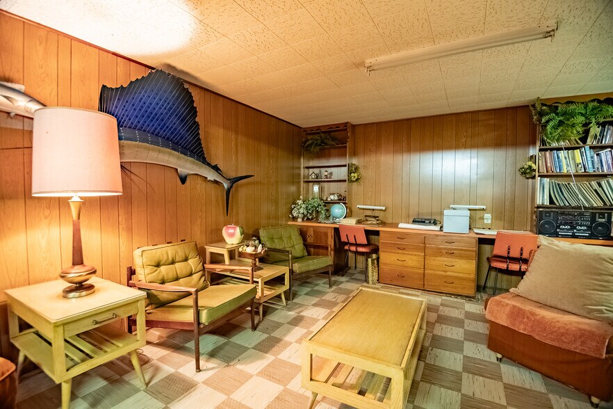 More Photos Of 519 N Hermitage Rd, Hermitage Office Residential For Sale