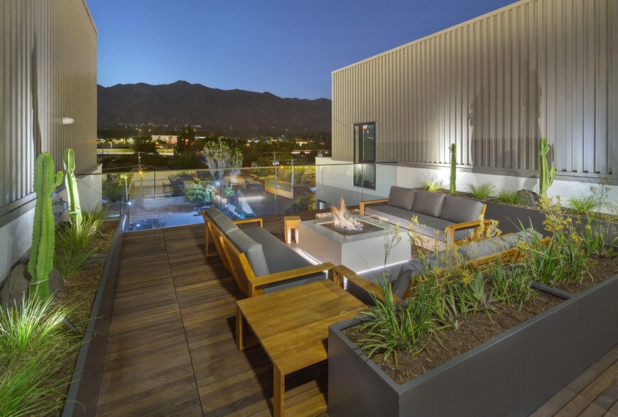 More Photos Of 3768 E Colorado Blvd, Pasadena Apartments For Lease