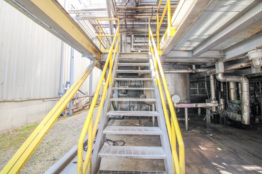 More Photos Of 5640 44th Ave S, Clinton Industrial For Sale