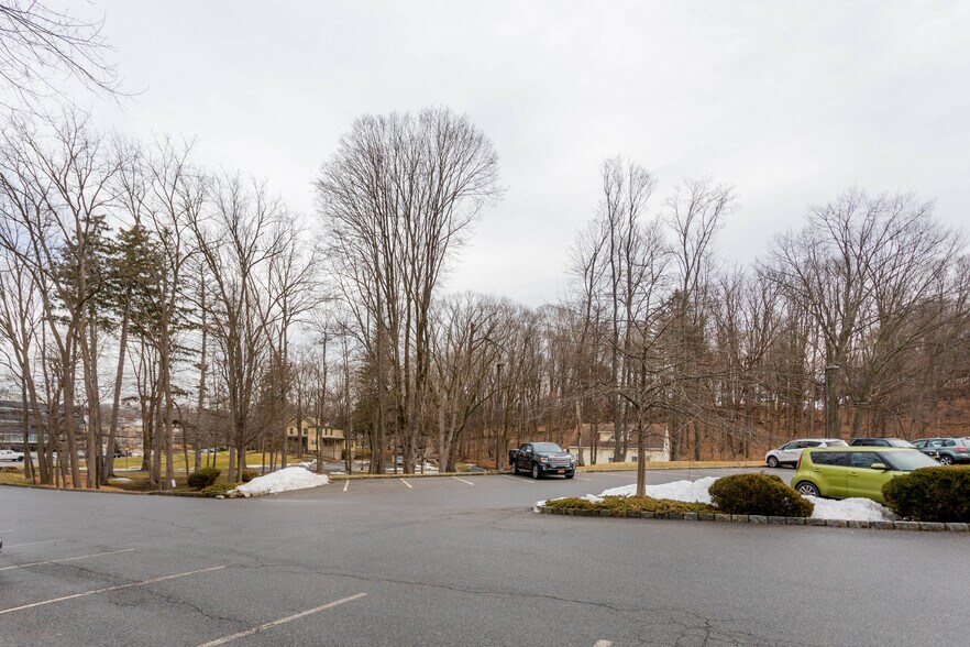 More Photos Of 1985 Crompond Rd, Cortlandt Manor Medical For Sale