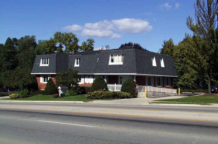 Primary Photo Of 474 Summit St, Elgin Office For Lease