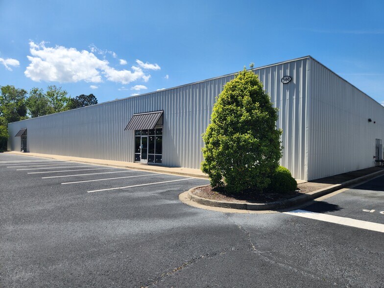 Primary Photo Of 300 Commerce Center Dr, Brunswick Warehouse For Sale