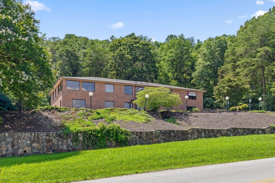 More Photos Of 901 Mountain Creek Rd, Chattanooga Office For Lease