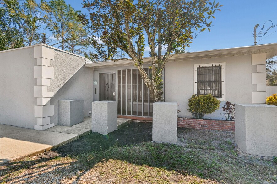 More Photos Of 1408 W Linebaugh Ave, Tampa Office Residential For Sale