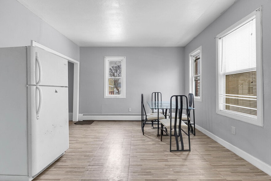 More Photos Of 1963-1965 Park St, Hartford Apartments For Sale