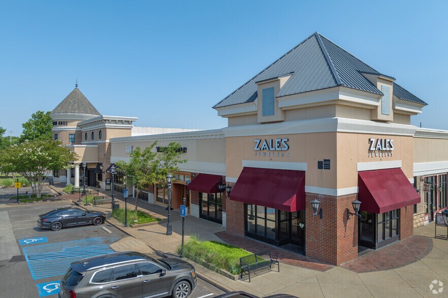 More Photos Of 4674 Merchants Park Cir, Collierville Unknown For Lease