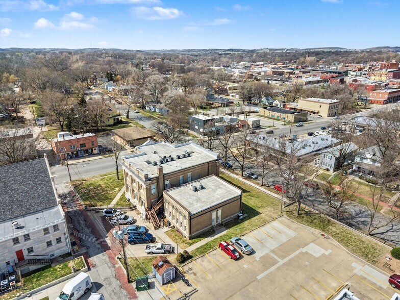 More Photos Of 601 S 5th St, Leavenworth Apartments For Sale