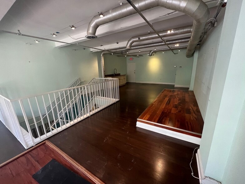 More Photos Of 300 Clematis St, West Palm Beach Storefront Retail Office For Lease