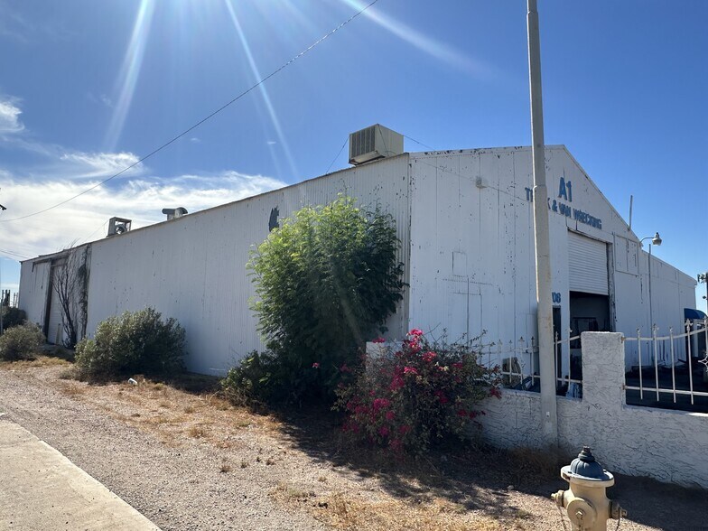 More Photos Of 1708 S Tomahawk Rd, Apache Junction Industrial For Sale