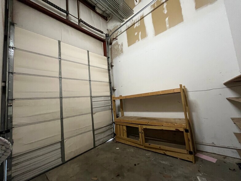 More Photos Of 1620 Centerville Tpke, Virginia Beach Light Manufacturing For Lease