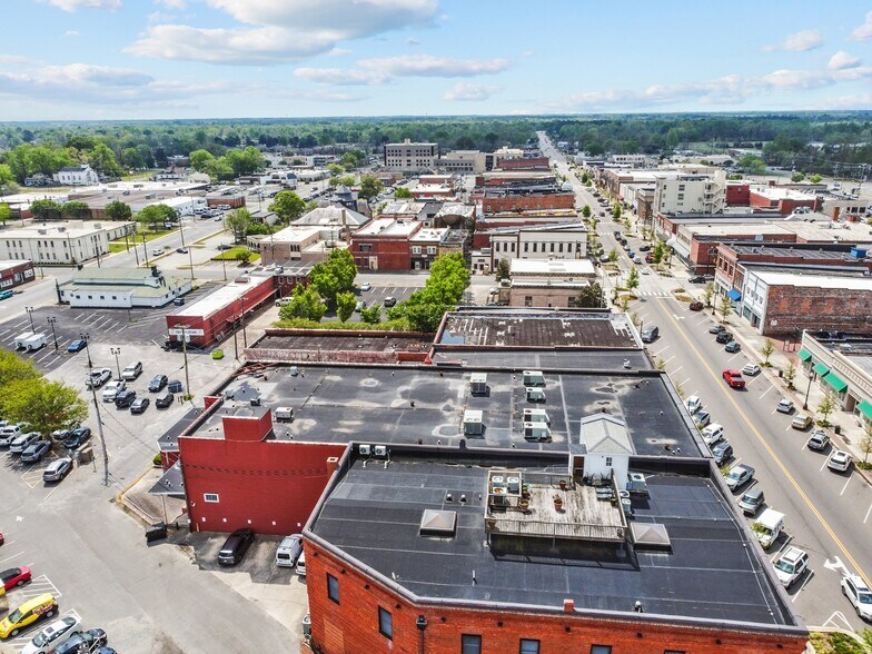 More Photos Of 327 N Queen St, Kinston Office For Sale